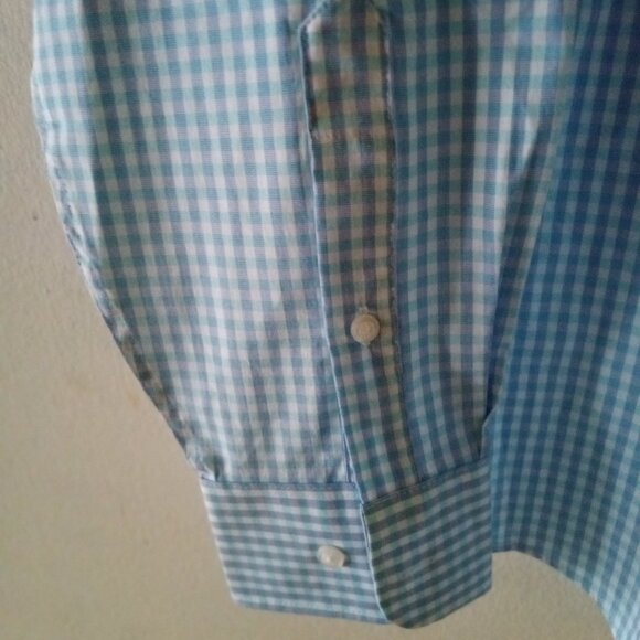 Izod  Men Long Sleeve Shirt - Picture 6 of 8